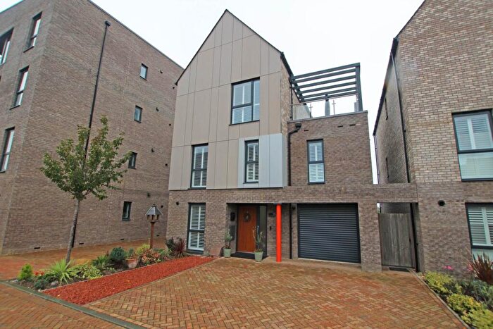 5 Bedroom Detached House For Sale In Macauley Drive, Eastbourne, BN23