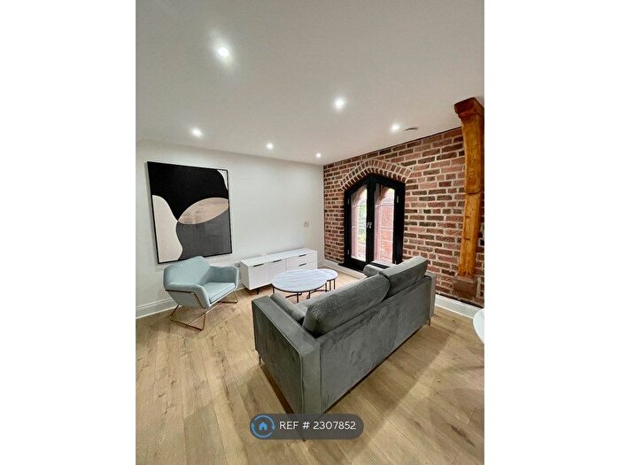 2 Bedroom Flat To Rent In Montini, Liverpool, L13