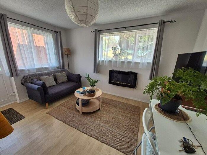 1 Bedroom End Of Terrace House To Rent In Parkwood Drive, Bassaleg, Newport, NP10