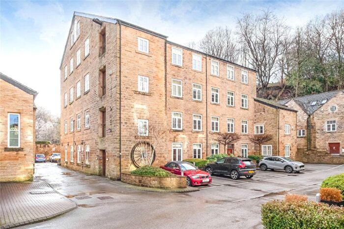 2 Bedroom Flat For Sale In Wildspur Mills, New Mill, Holmfirth, HD9