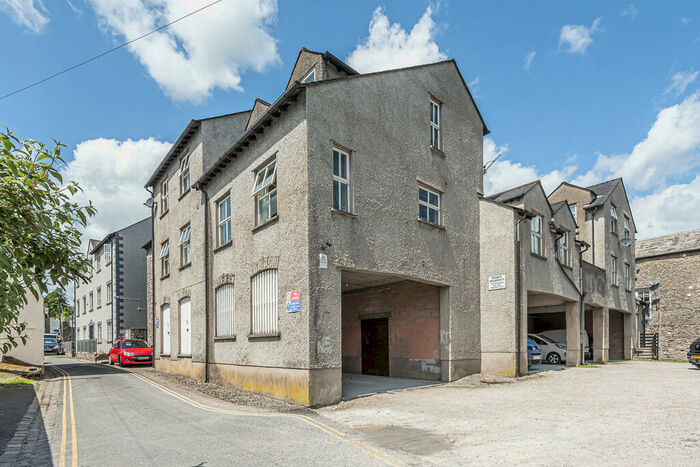1 Bedroom Flat To Rent In Chapel Lane, Kendal, LA9