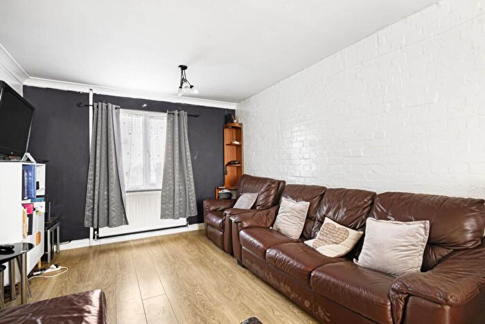 3 Bedroom Terraced House For Sale In Wheatley, Bracknell, RG12