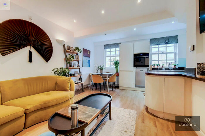 2 Bedroom Apartment To Rent In Bridewell Place, London, E1W