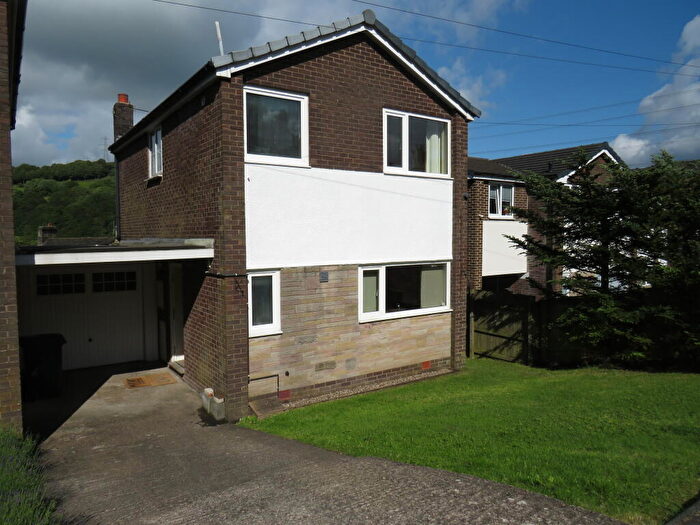 3 Bedroom Detached House To Rent In Birch Avenue, Sowerby Bridge, HX6