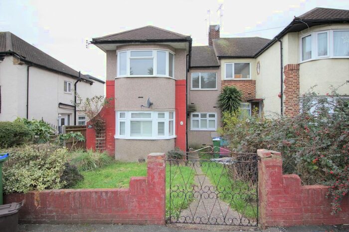 3 Bedroom Maisonette To Rent In A Edendale Road, Bexleyheath, Kent, DA7