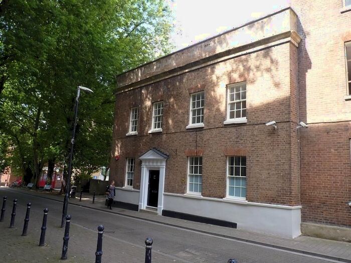 2 Bedroom Flat To Rent In Berkeley Street, Gloucester, Gloucester, GL1