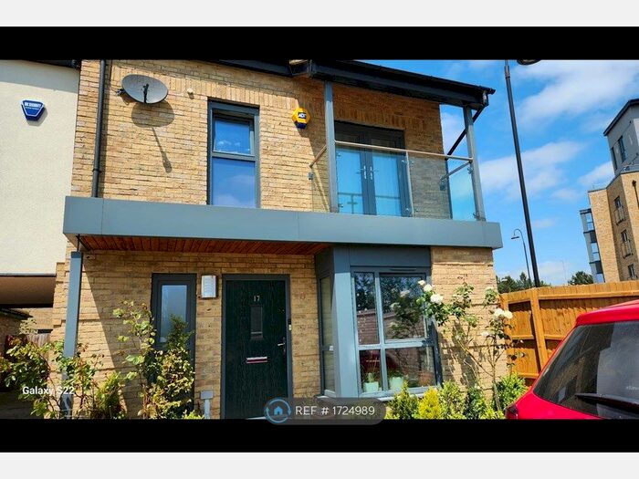 3 Bedroom Detached House To Rent In Capek Road, Oakgrove, Milton Keynes, MK10