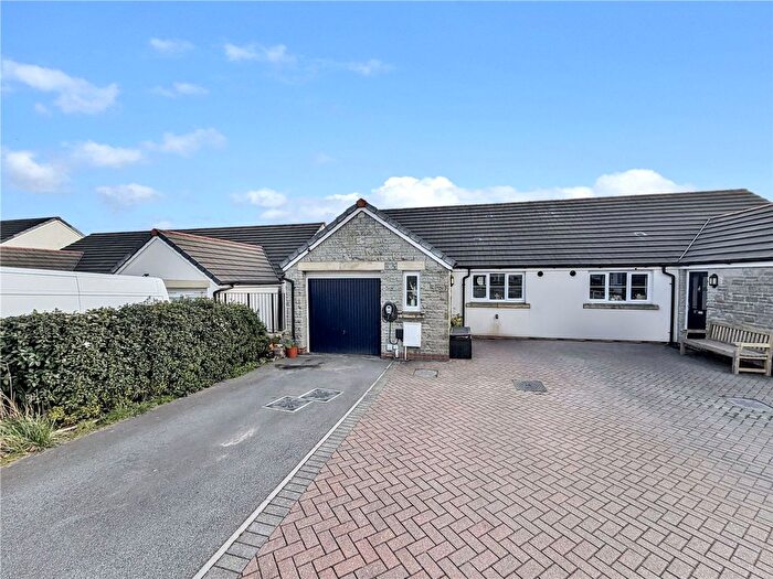 4 Bedroom Semi-Detached House For Sale In Chestnut Drive, Launceston, PL15