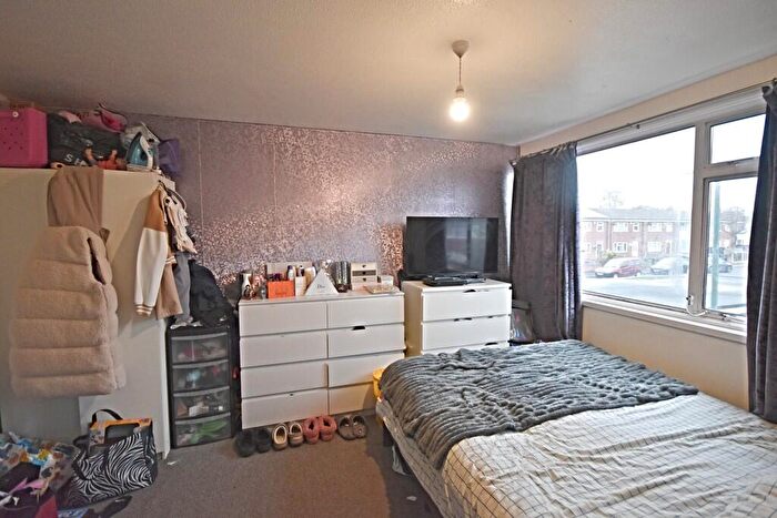 3 Bedroom End Of Terrace House For Sale In Deptford Crescent, Bulwell, NG6