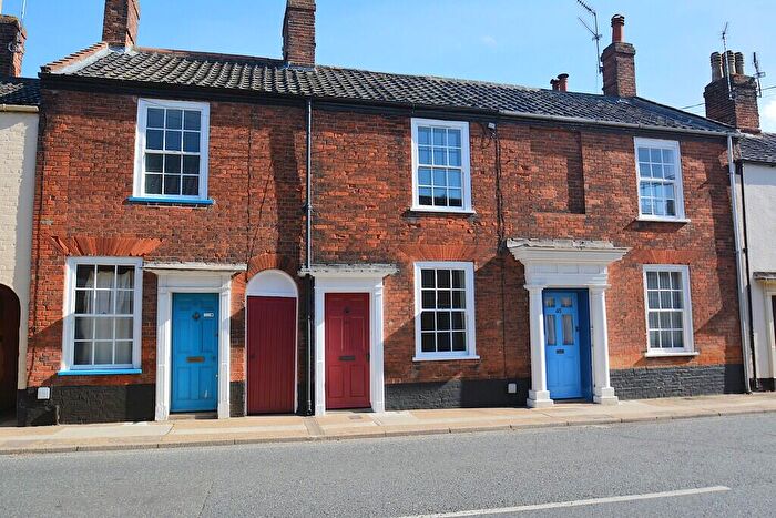 3 Bedroom Terraced House To Rent In Lower Olland Street, Bungay, NR35