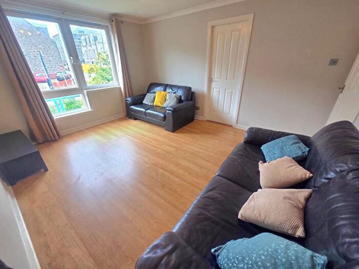 2 Bedroom Flat To Rent In Ferryhill Gardens, Ferryhill, Aberdeen, AB11