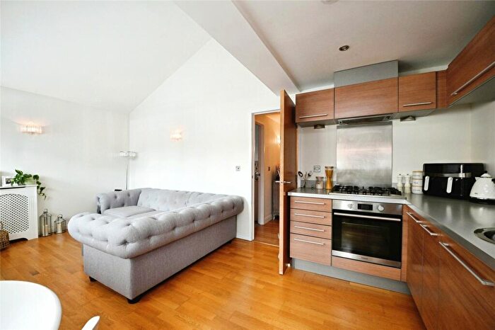 1 Bedroom Flat For Sale In North Block, Romford, Essex, RM2