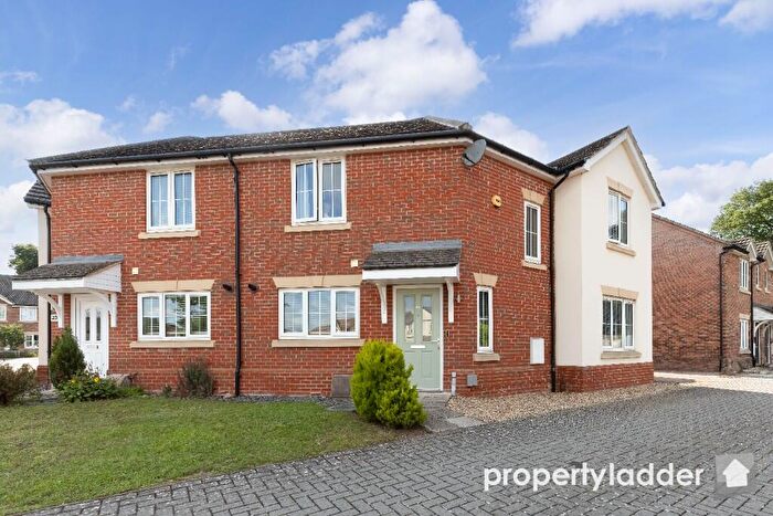 3 Bedroom Semi-Detached House For Sale In Park View, Horsford, NR10