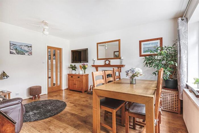 4 Bedroom Detached House For Sale In Avenue Road, Duffield, Belper, Derbyshire, DE56