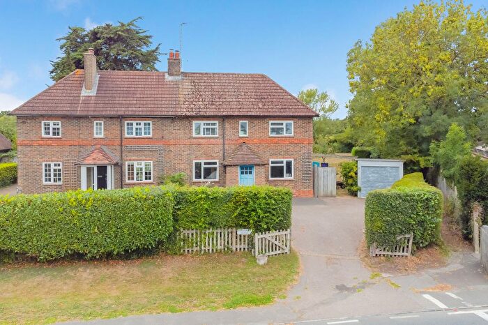3 Bedroom Semi-Detached House For Sale In Cooksbridge, Lewes, BN8