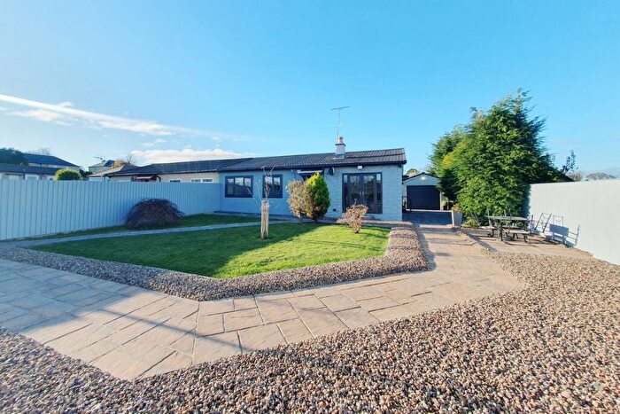 3 Bedroom Semi-Detached Bungalow For Sale In , Harvey Avenue, Falkirk, FK2