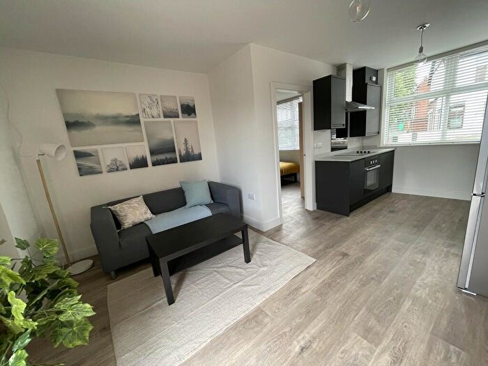 2 Bedroom Apartment To Rent In Park Road, The Park, NG7