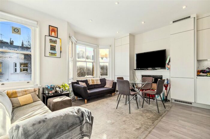 3 Bedroom Flat To Rent In Ingelow Road, Battersea, London, SW8