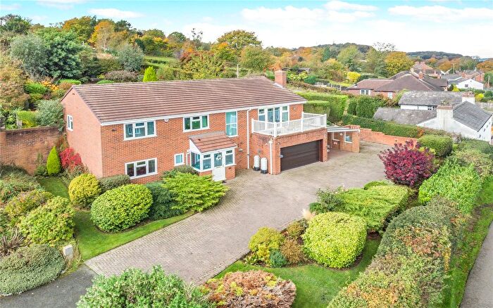 4 Bedroom Detached House For Sale In Top Road, Frodsham, Cheshire, WA6