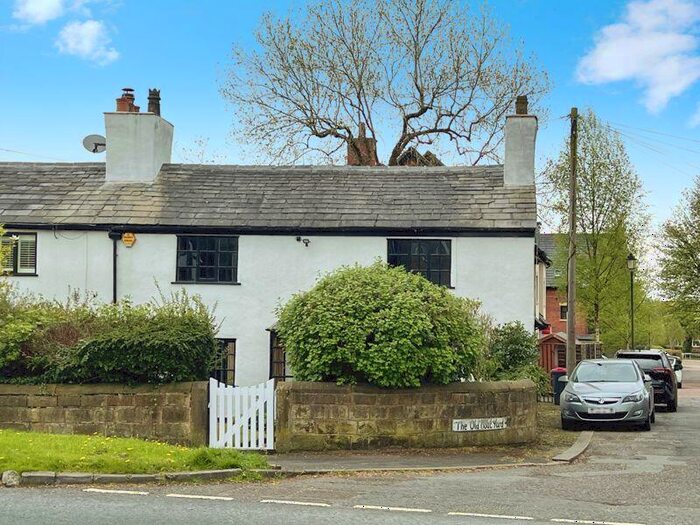 3 Bedroom Cottage To Rent In The Crescent, Worsley, Manchester, M28