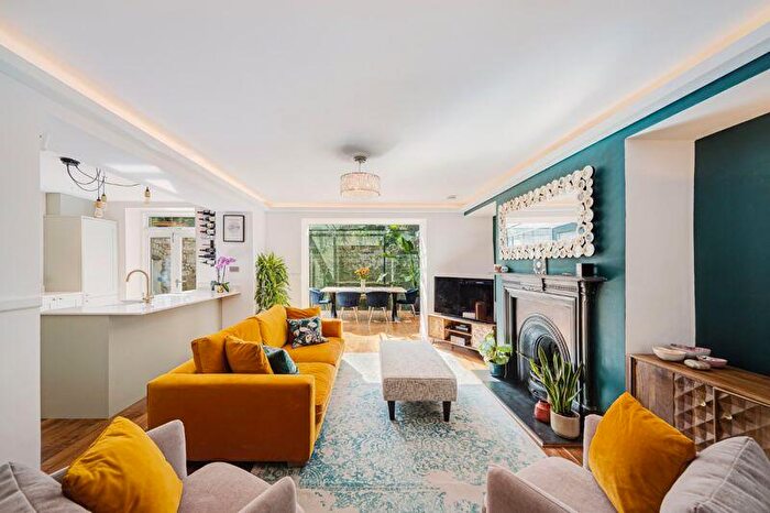 2 Bedroom Apartment For Sale In Richmond Hill | Clifton, BS8