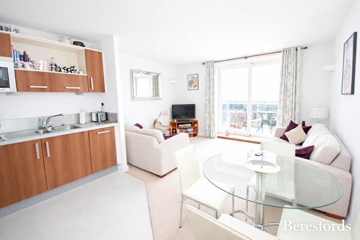 2 Bedroom Apartment To Rent In Becket House, New Road, CM14