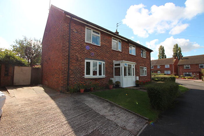 3 Bedroom Semi-Detached House To Rent In Haddon Road, Leamington Spa, CV32