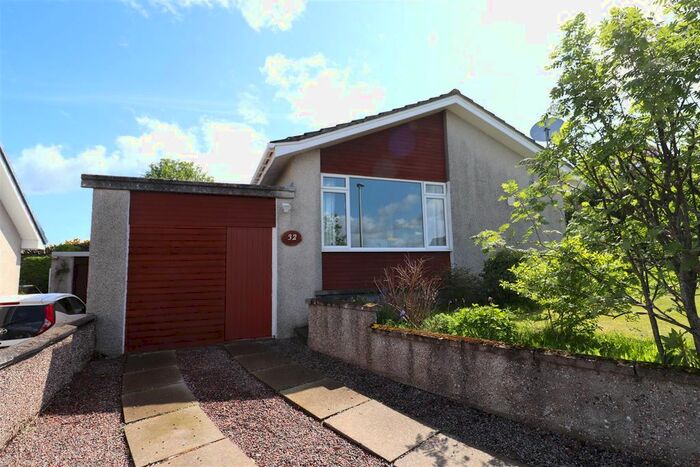 2 Bedroom Detached Bungalow For Sale In Braeside Park, Balloch, Inverness, IV2