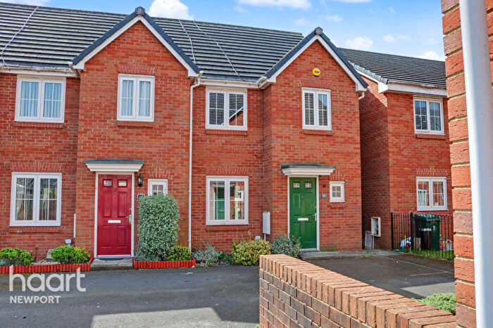 3 Bedroom Semi-Detached House For Sale In Heol Senni, Newport, NP20