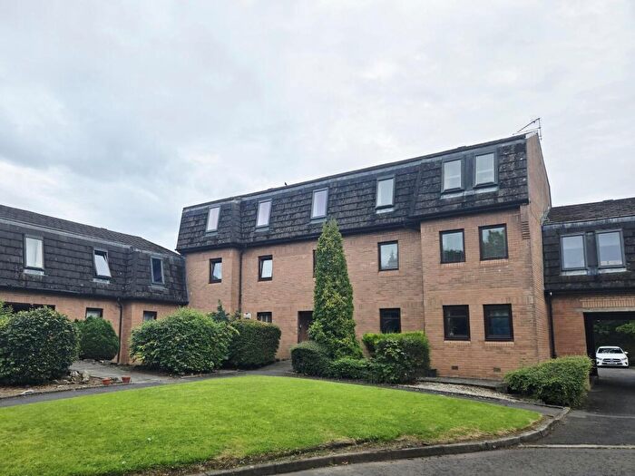 1 Bedroom Flat To Rent In Mahon Court, Moodiesburn, G69