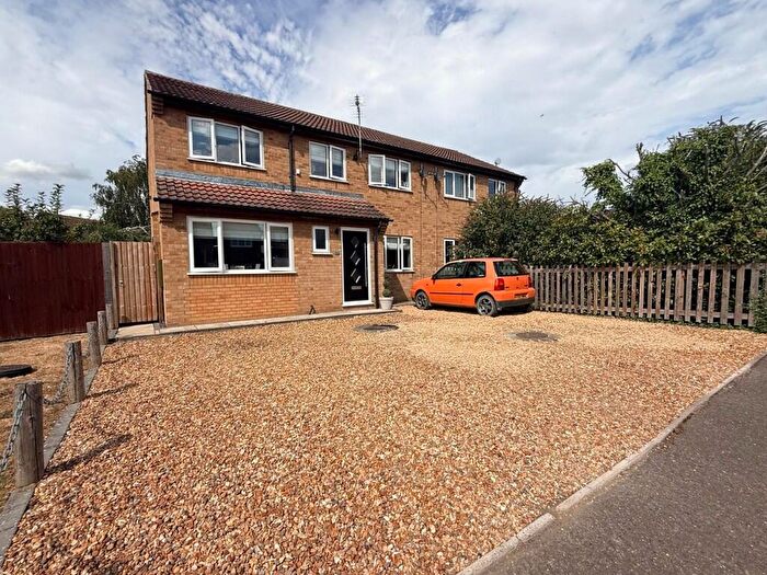 4 Bedroom Semi-Detached House For Sale In Swallow Way, March, Cambs., PE15