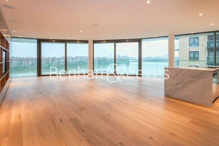 3 Bedroom Flat To Rent In Fulham Reach, Hammersmith, W6