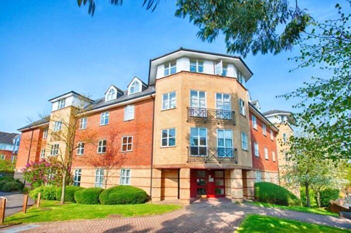 2 Bedroom Flat To Rent In Dexter Close, St Albans, AL1