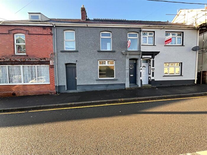 3 Bedroom Terraced House For Sale In Heol Cae Gurwen, Gwaun Cae Gurwen, Ammanford, SA18
