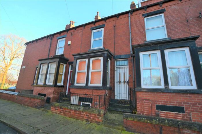3 Bedroom Terraced House To Rent In Parkfield Road, Beeston, Leeds, West Yorkshire, LS11
