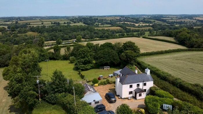 3 Bedroom Detached House For Sale In Lewdown, Okehampton, EX20