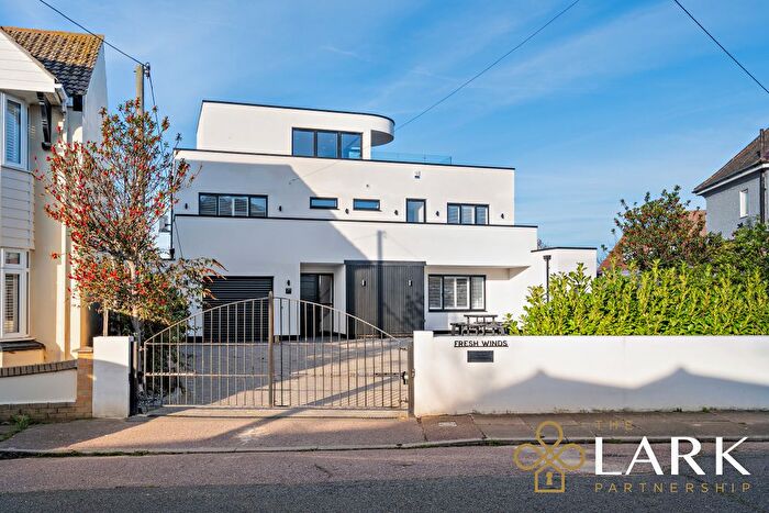 4 Bedroom Detached House For Sale In Percival Road, Walton On The Naze, CO14