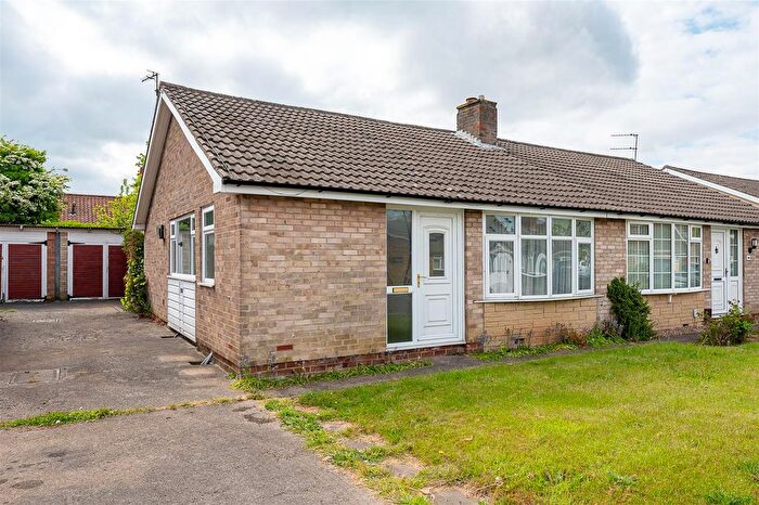 2 Bedroom Semi-Detached Bungalow For Sale In Montague Road, Bishopthorpe, York, YO23