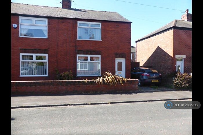 2 Bedroom Semi-Detached House To Rent In George Street, Leyland, PR25