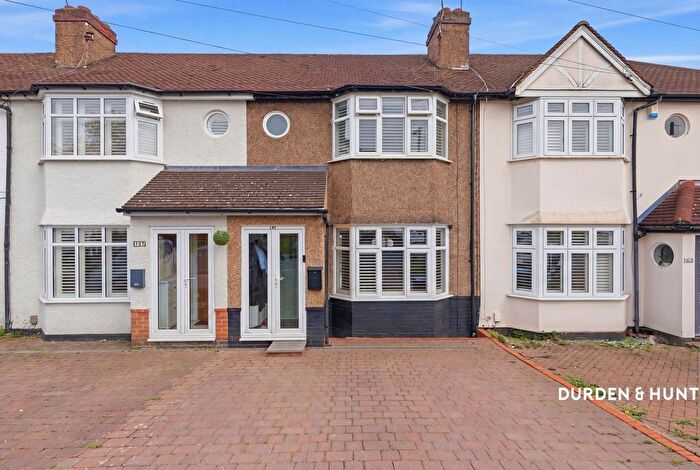 2 Bedroom Terraced House For Sale In Englands Lane, Loughton, IG10