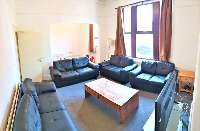 9 Bedroom Detached House To Rent In Parsonage Road, Manchester, M20