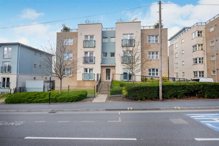 1 Bedroom Flat To Rent In Coxford Road, Southampton, Hampshire, SO16