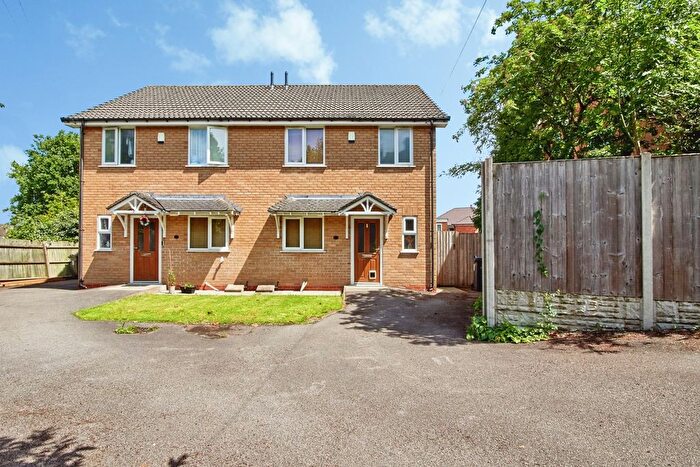 3 Bedroom Semi-Detached House For Sale In Ashcott Close, Birmingham, West Midlands, B38