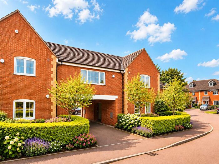 2 Bedroom Detached House For Sale In Walden Croft, Simpson, Milton Keynes, MK6