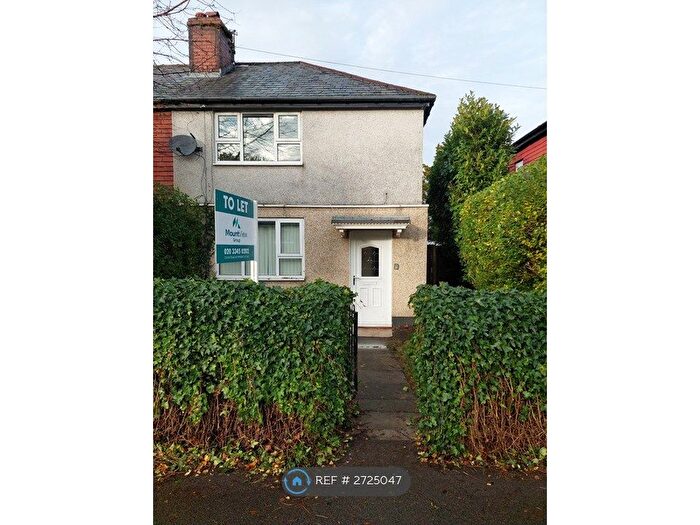 2 Bedroom Semi-Detached House To Rent In Healey Avenue, Heywood, OL10