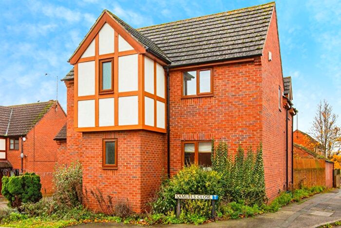3 Bedroom Detached House For Sale In Samuels Close, Stanwick, Wellingborough, NN9