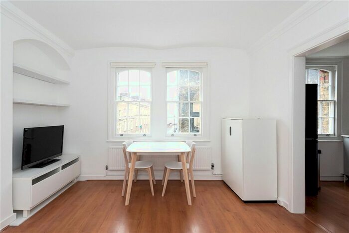 1 Bedroom Flat To Rent In Rawstorne Street, London, EC1V