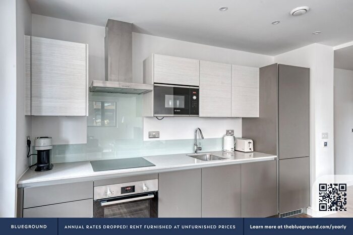 2 Bedroom Flat To Rent In Walthamstow, E17