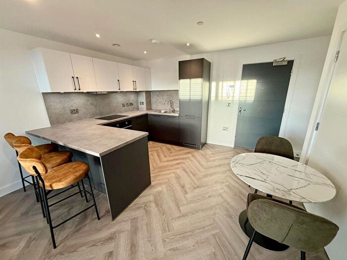 1 Bedroom Flat To Rent In Castleward Boulevard, Derby, DE1