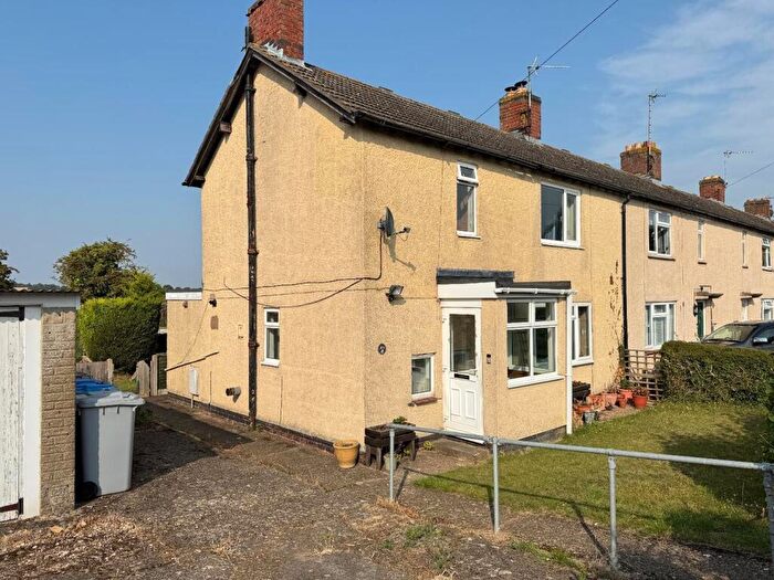 3 Bedroom Semi-Detached House For Sale In Grange Road, Geddington, Kettering, NN14